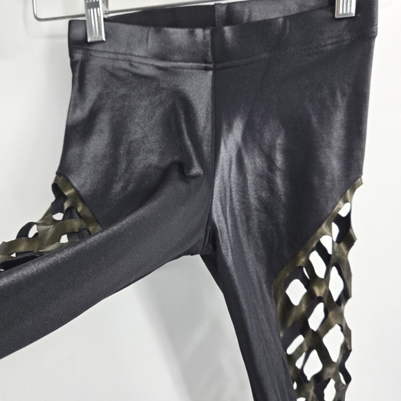 Blackmilk Double Dare Ya Coated‎ Black Cut Out Leggings - Picture 4 of 16
